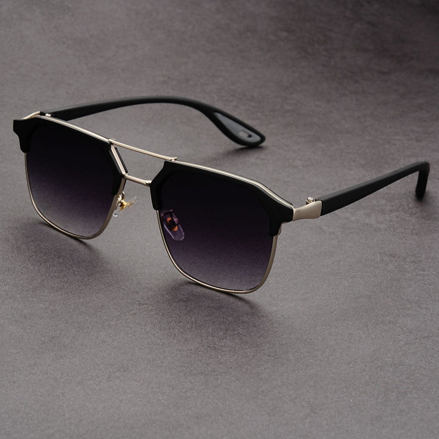 Fashionable square frame punk style sunglasses