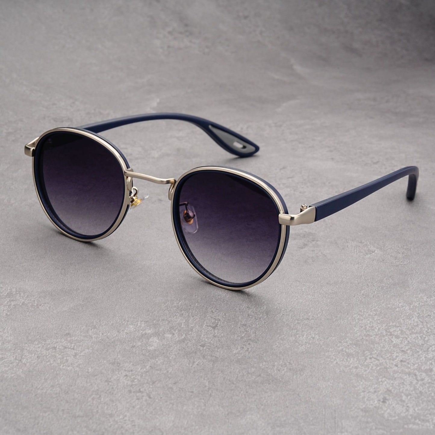 Fashionable round frame punk style sunglasses