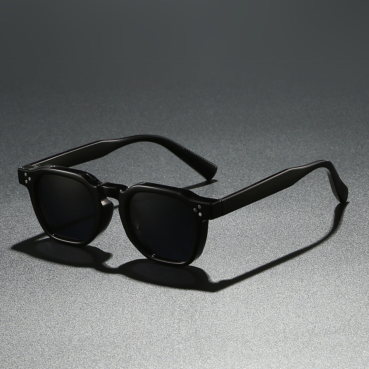 Mousvibe 1081 | Square-frame polarized sunglasses