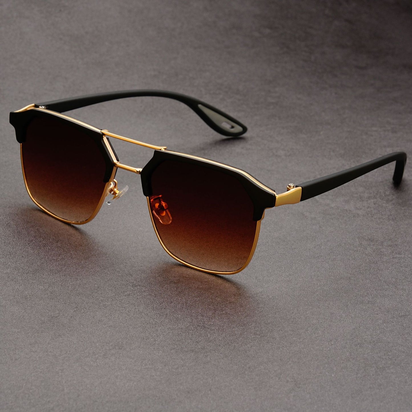 Fashionable square frame punk style sunglasses