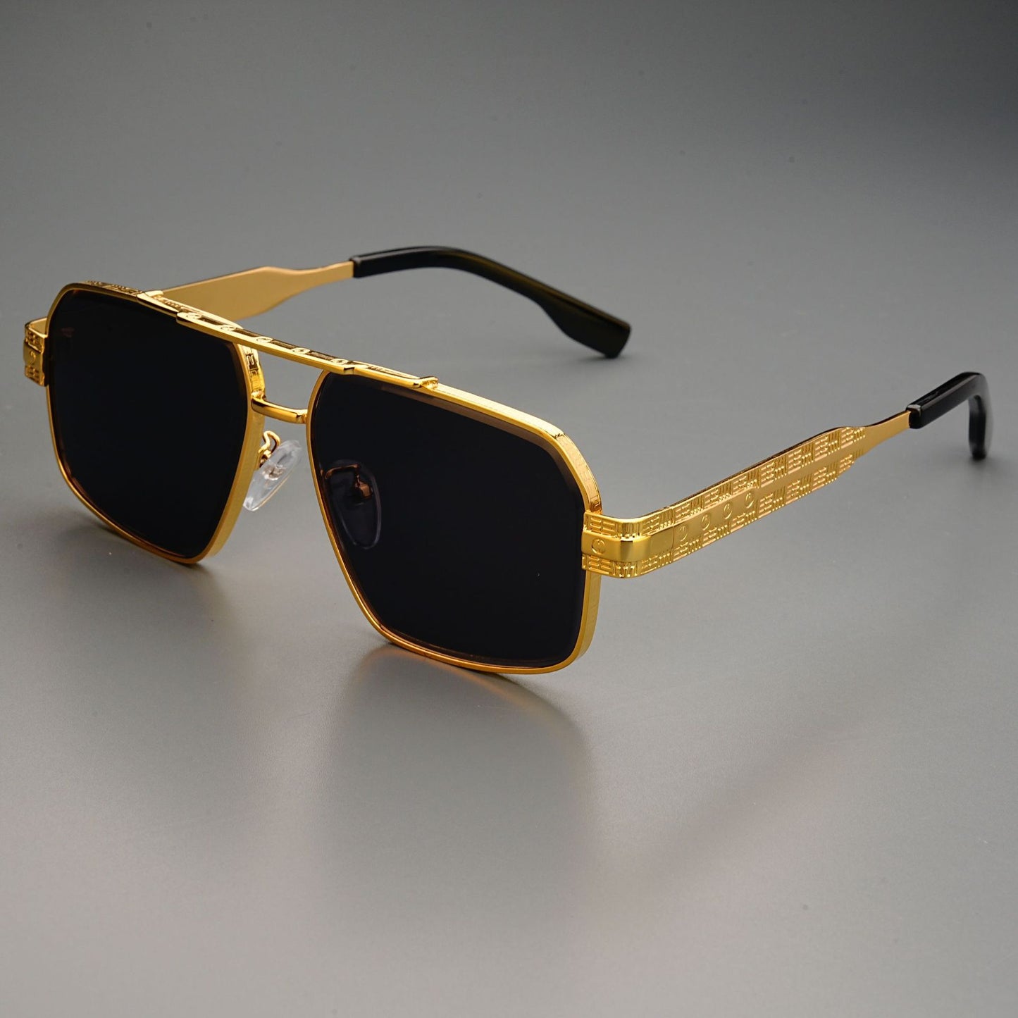 Mousvibe 1209 | European and American trendy carved sunglasses