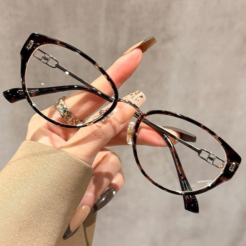 Mousvibe 1197 | Stylish Cat-Shaped Anti-Blue Light Reading Glasses