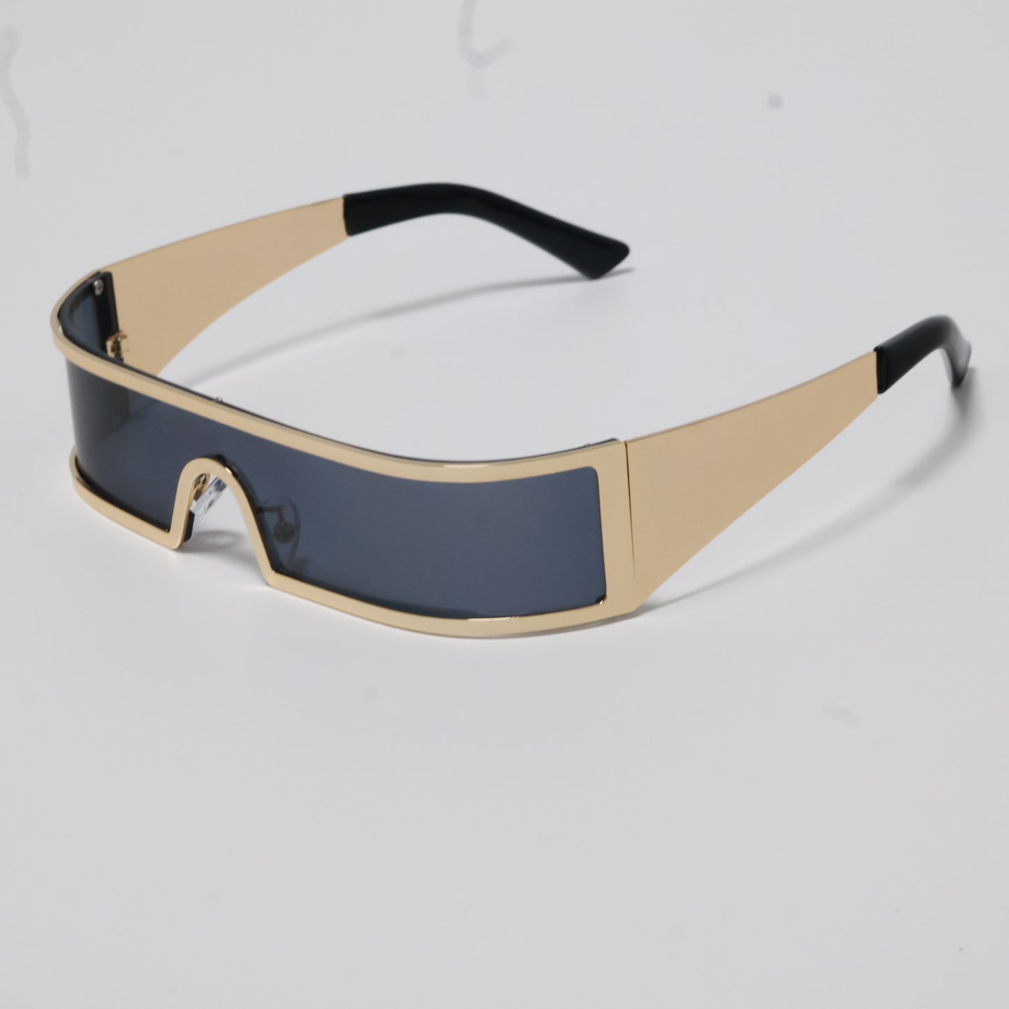 Mousvibe 1144 | Small-frame, one-piece sunglasses