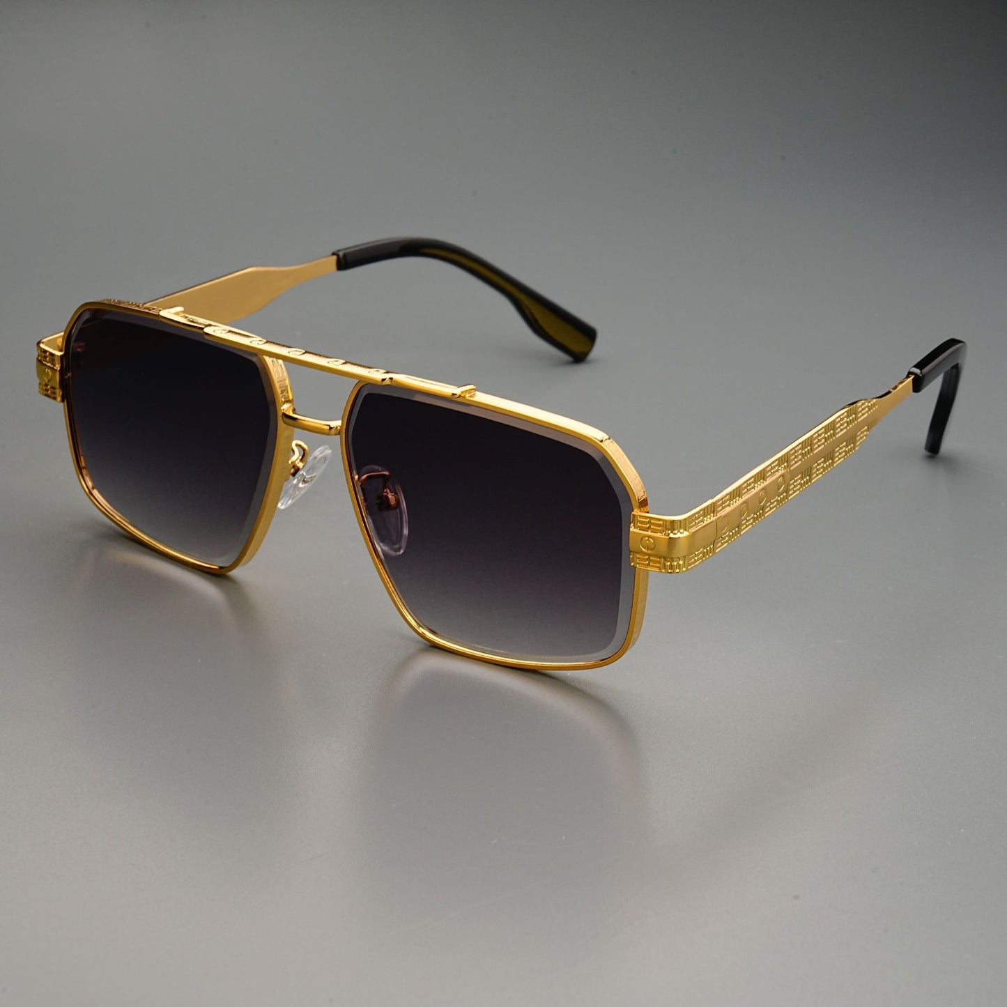 Mousvibe 1209 | European and American trendy carved sunglasses