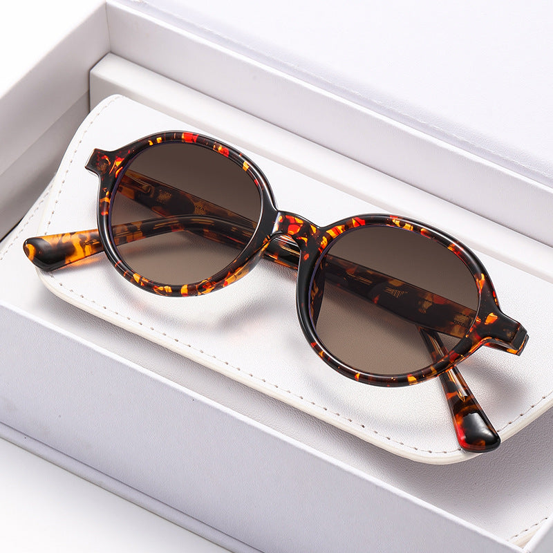 Mousvibe 1342 | Retro Oval Small Frame Sunglasses