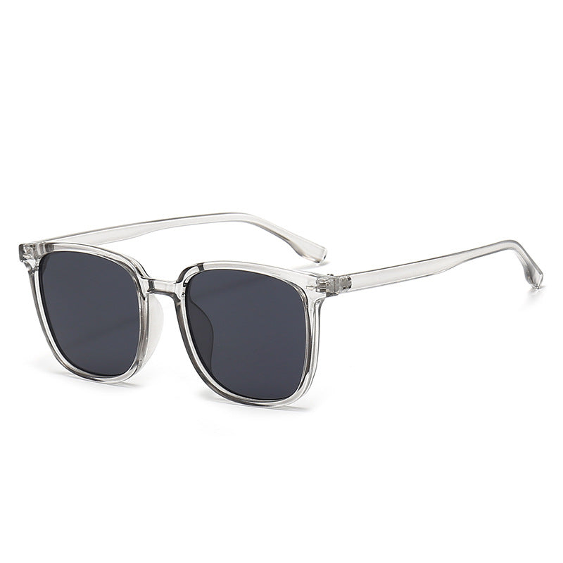 Mousvibe 1402 | Stylish Oversized Black-Frame Brown Sunglasses